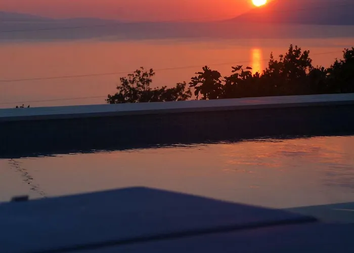 Sunset וילה *